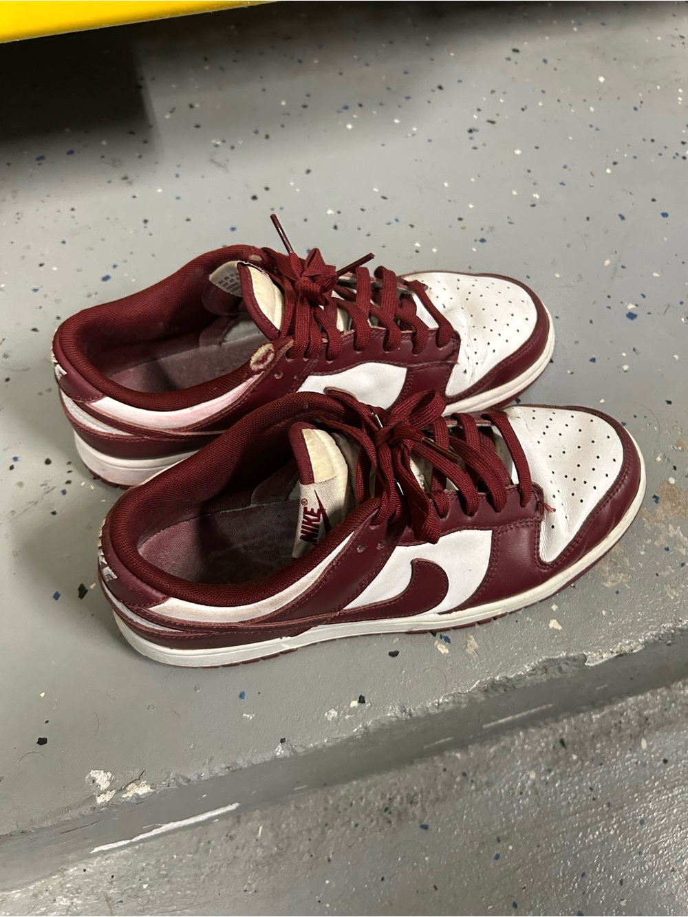 Nike Men’s Low-Top Sneakers - Maroon/White